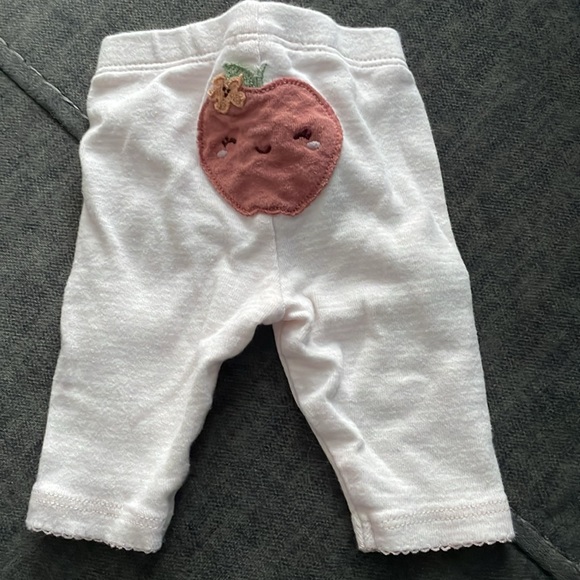 Carter’s Apple Newborn bodysuits and pants - Picture 12 of 14